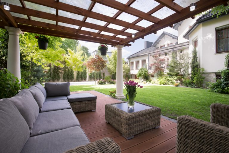 Delightful Decks: 3 Reasons to Hire an Expert Deck Builder in Spokane, WA